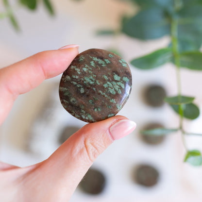 Nunderite Palmstone