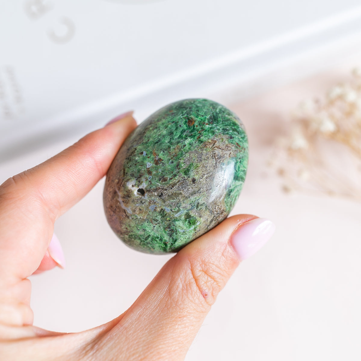 Madagascan Chrysoprase Palmstone